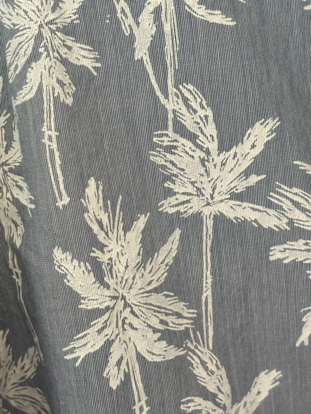 American‎ Eagle Men’s M Palm Tree Button-Up Shirt Blue & White 100% Cotton Beach